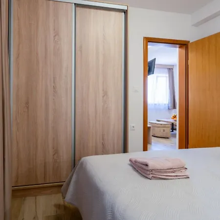 Bonaca Bed & Breakfast *