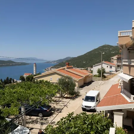 Bonaca Bed & Breakfast